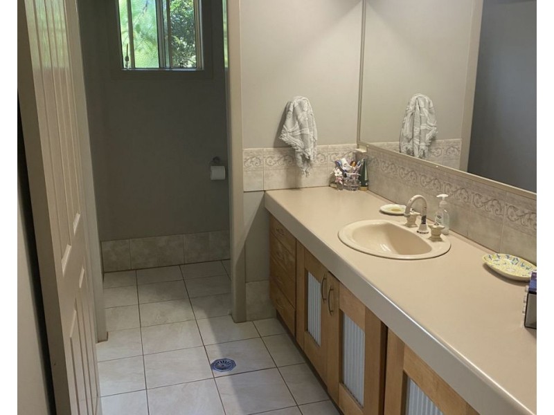 23 Percival Road, Chatsworth QLD 4570