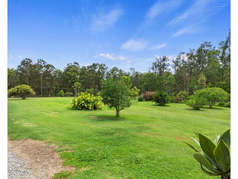 53 Thomas Rd, Curra QLD 4570
