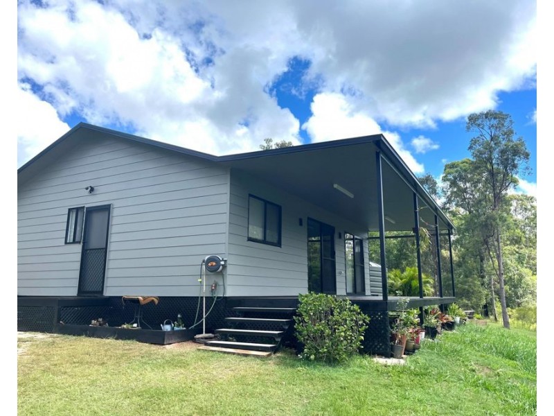 25 Arboreleven Rd, Glenwood QLD 4570
