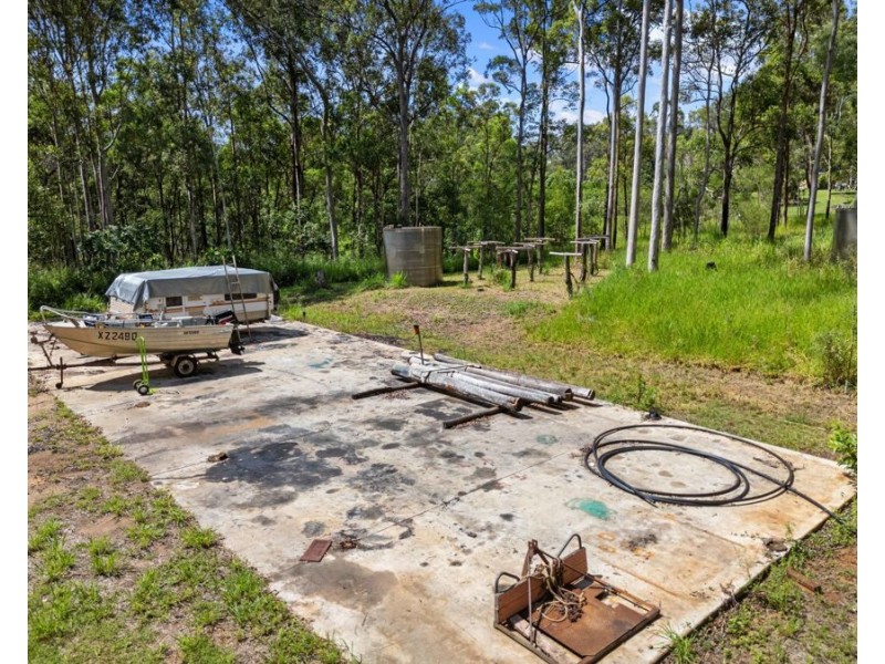 90 Messmate Road, Neerdie QLD 4570