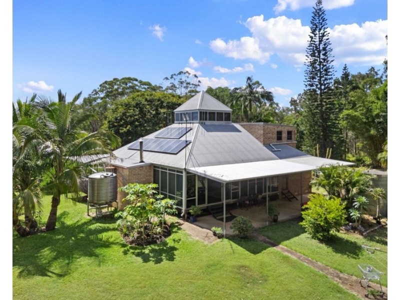 90 Messmate Road, Neerdie QLD 4570