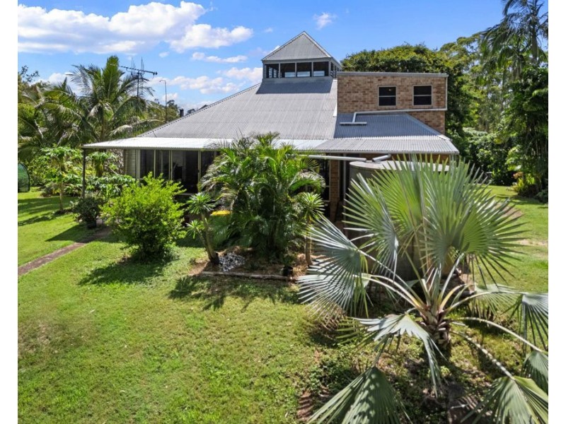 90 Messmate Road, Neerdie QLD 4570
