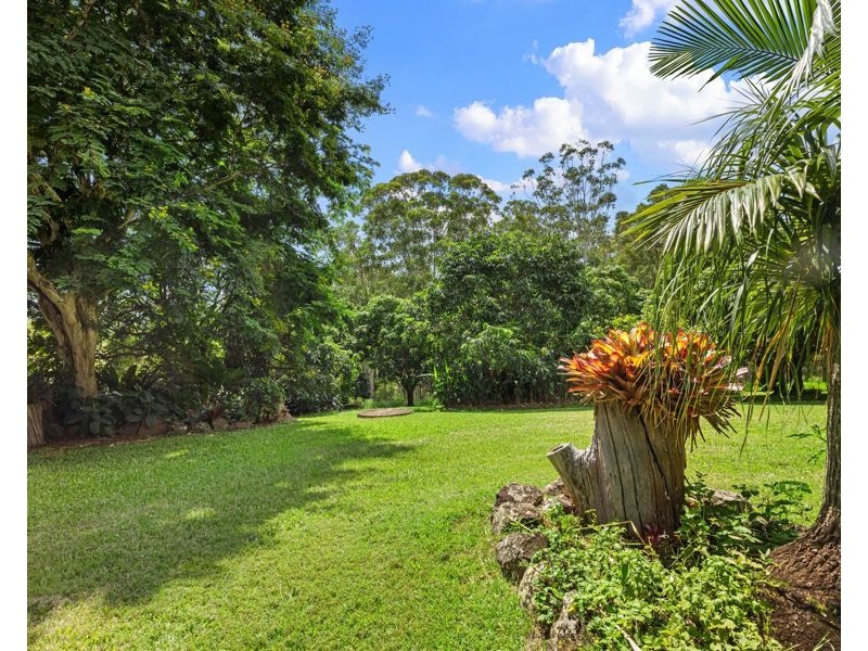 90 Messmate Road, Neerdie QLD 4570