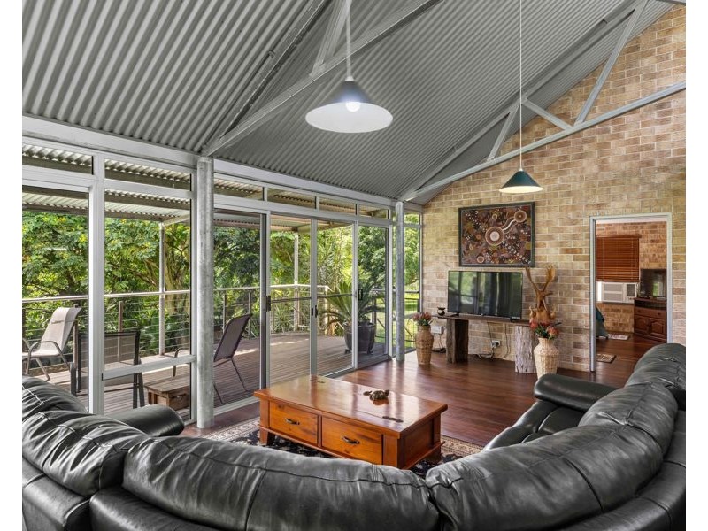 90 Messmate Road, Neerdie QLD 4570