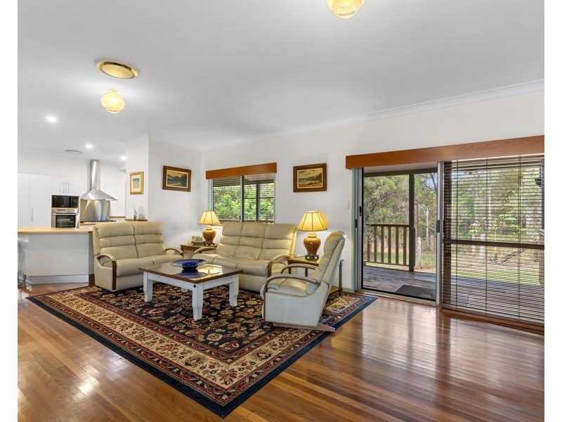 863 Noosa Road, Mothar Mountain QLD 4570