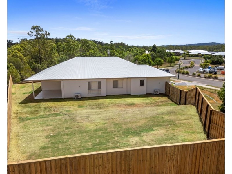 1 Woodland Drive, Southside QLD 4570