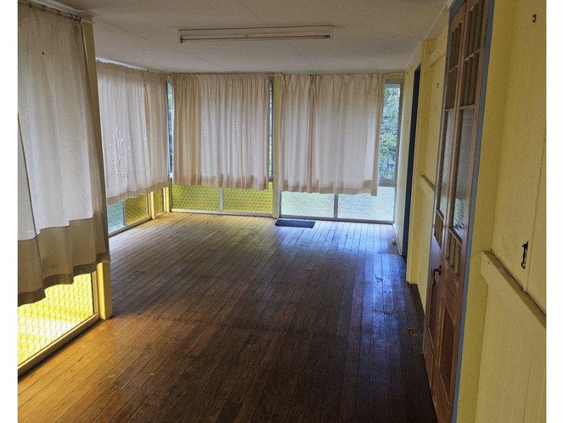 5 Bligh Street, Kilkivan QLD 4600