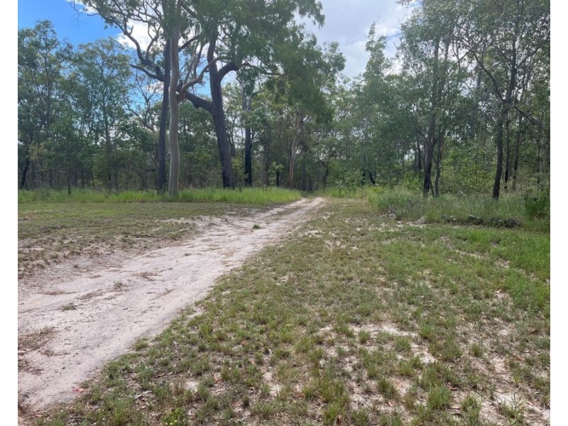 877 Emerys Bridge Rd, Mount Urah QLD 4650