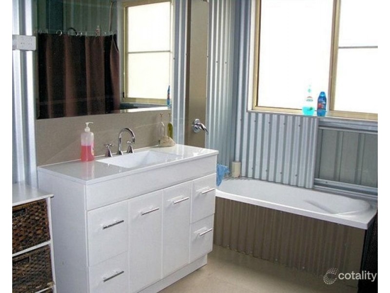 877 Emerys Bridge Rd, Mount Urah QLD 4650