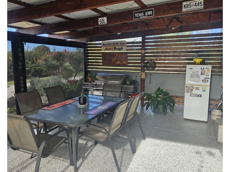 11 Leddy Court, Moffatdale QLD 4605