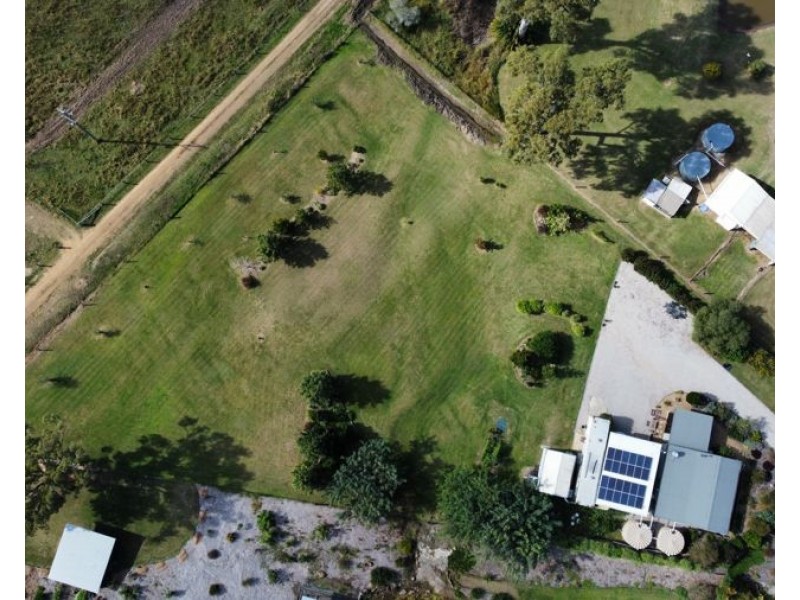 11 Leddy Court, Moffatdale QLD 4605