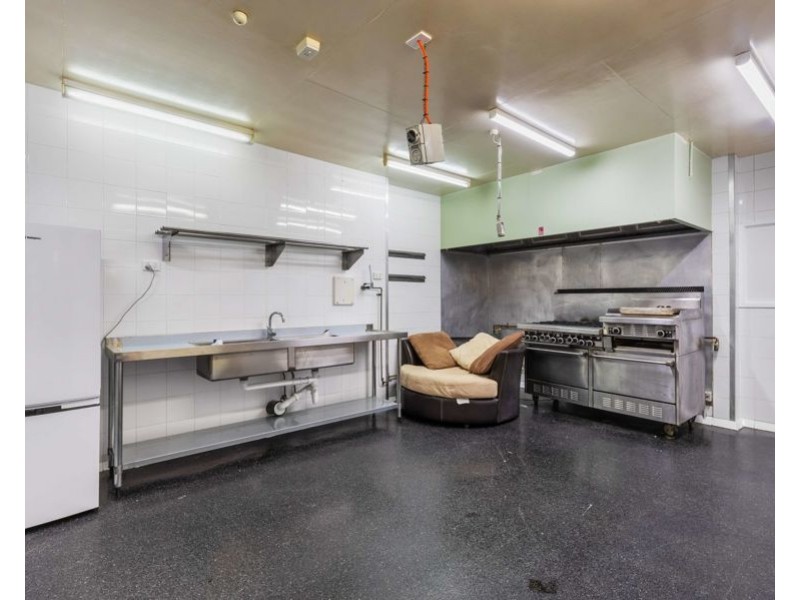 4 Gympie Road, Tin Can Bay QLD 4580