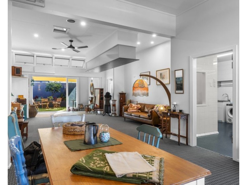 4 Gympie Road, Tin Can Bay QLD 4580