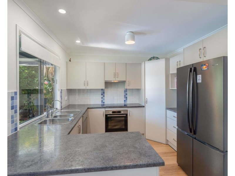7 Sandy St, Pomona QLD 4568