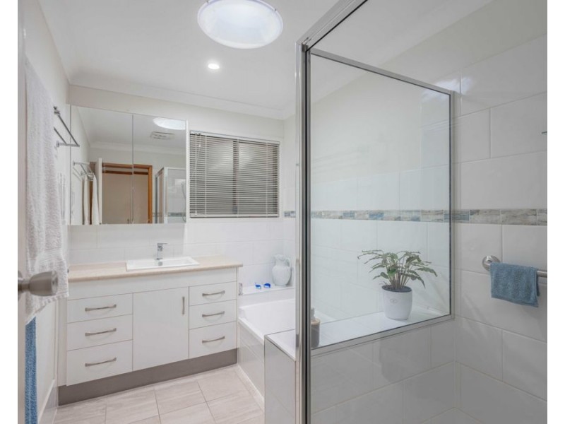 74 Green Trees Road, Pie Creek QLD 4570