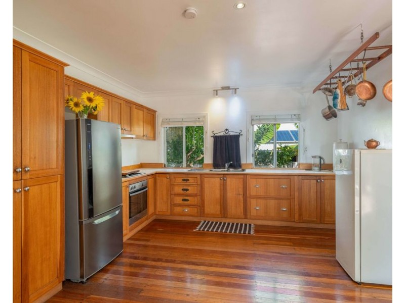 20 Browns Road, Victory Heights QLD 4570