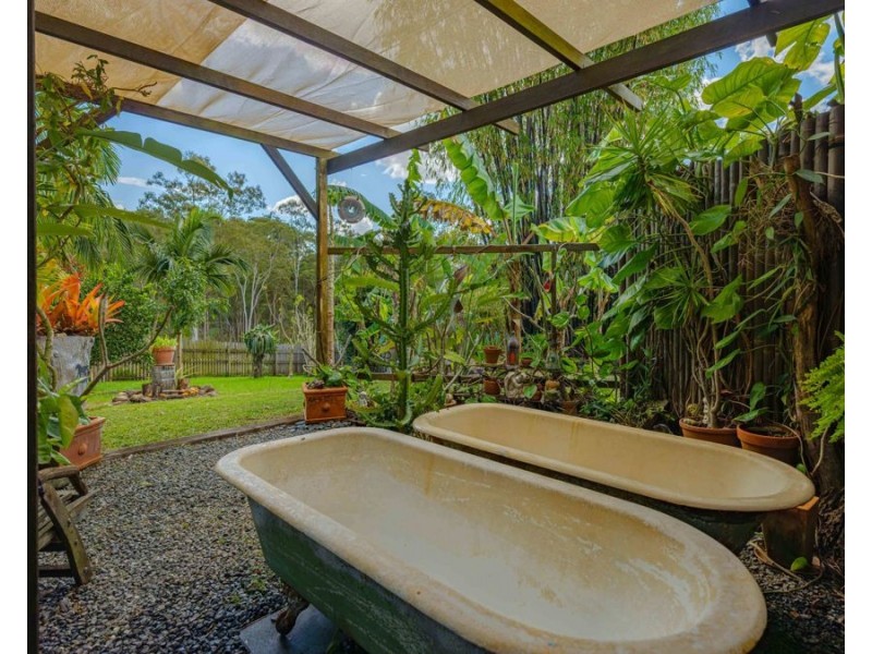 20 Browns Road, Victory Heights QLD 4570