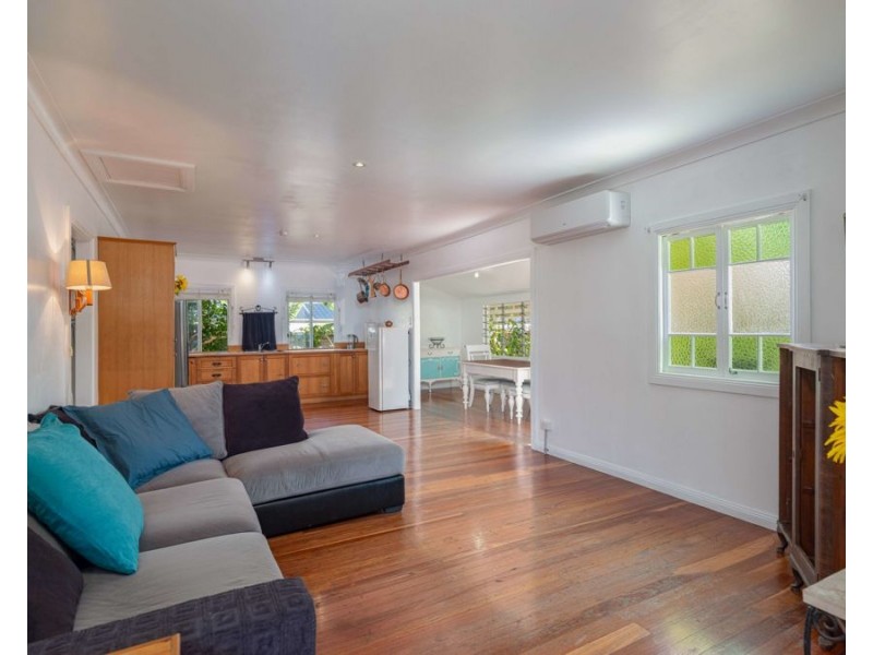 20 Browns Road, Victory Heights QLD 4570