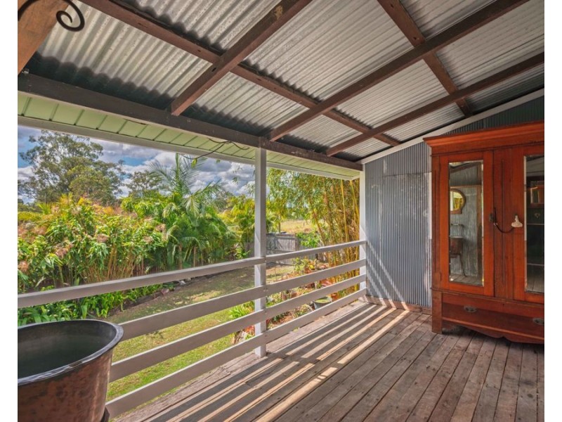 20 Browns Road, Victory Heights QLD 4570