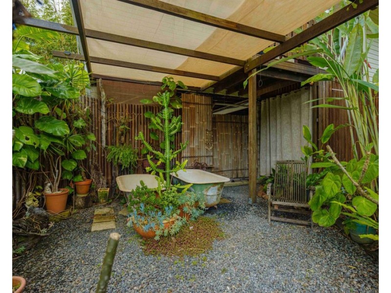 20 Browns Road, Victory Heights QLD 4570