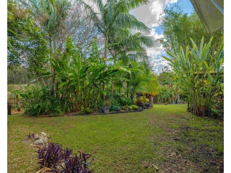 20 Browns Road, Victory Heights QLD 4570
