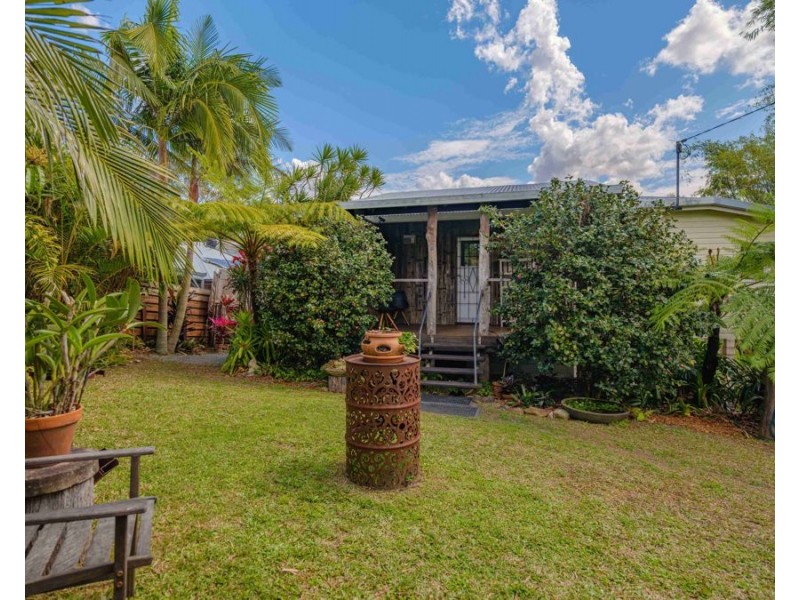 20 Browns Road, Victory Heights QLD 4570