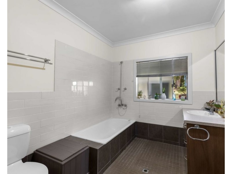 821 Kin Kin Road, Wolvi QLD 4570