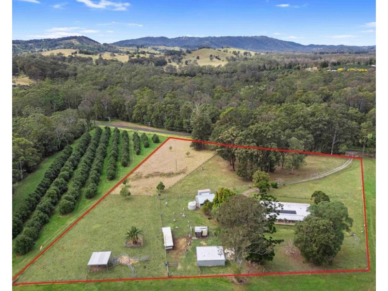 821 Kin Kin Road, Wolvi QLD 4570