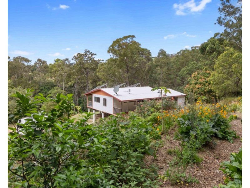 293 Stewart Road, Coondoo QLD 4570