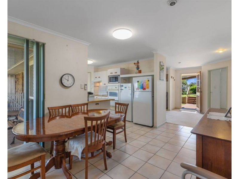 73 Groundwater Road, Southside QLD 4570