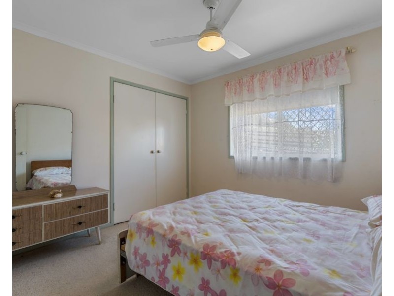 73 Groundwater Road, Southside QLD 4570