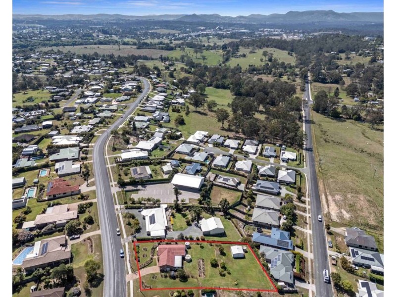 73 Groundwater Road, Southside QLD 4570