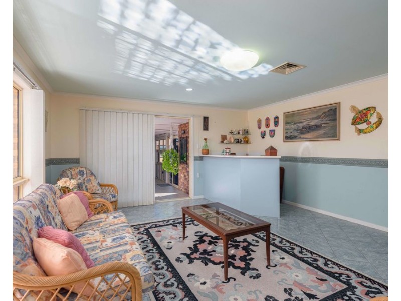 3 Woonga Court, Southside QLD 4570