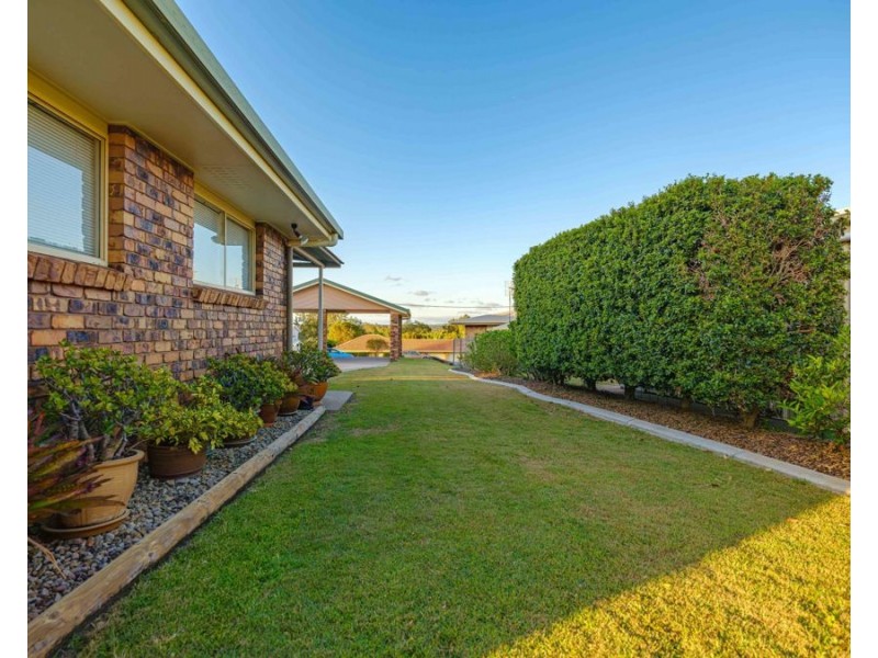 3 Woonga Court, Southside QLD 4570