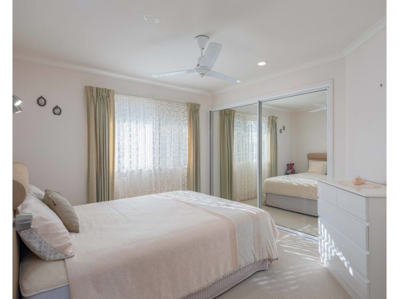 3 Woonga Court, Southside QLD 4570