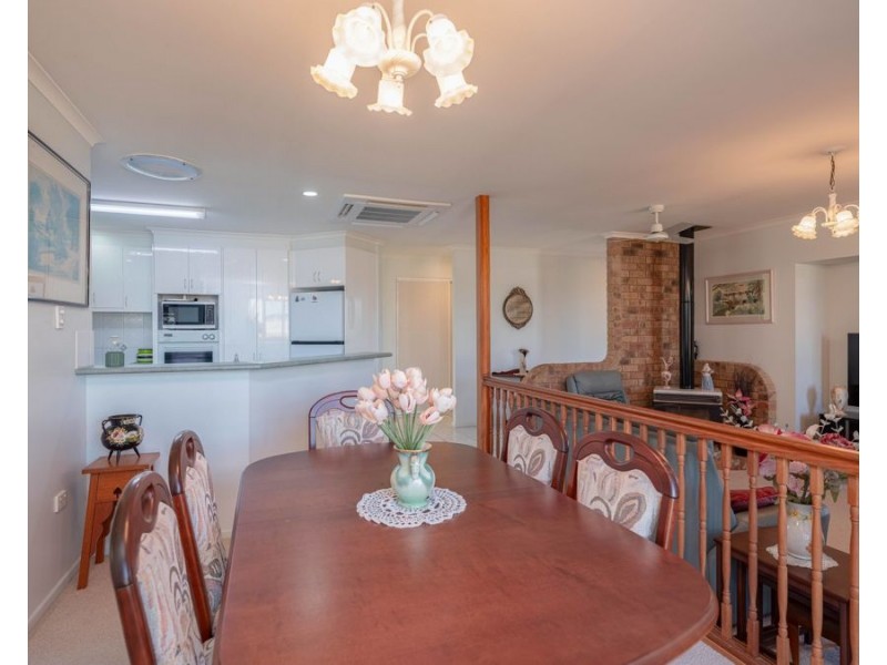 3 Woonga Court, Southside QLD 4570