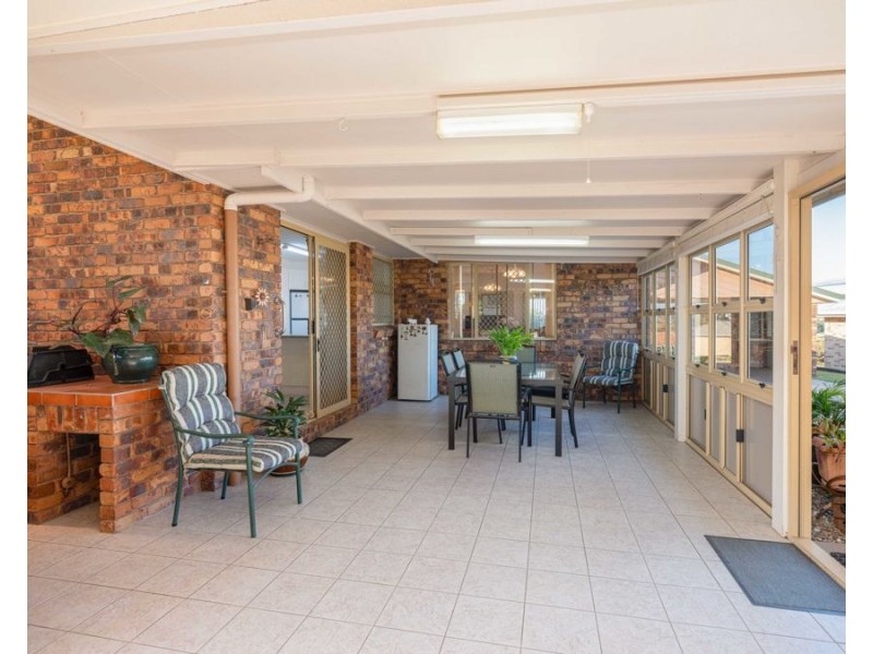 3 Woonga Court, Southside QLD 4570