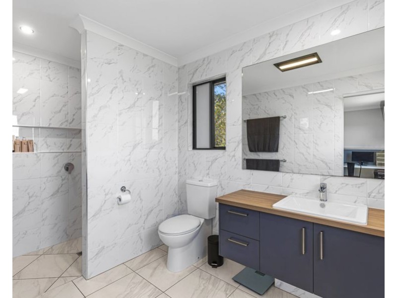 10 Sunny View Court, Araluen QLD 4570