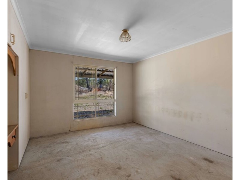 3 Broadbent Street, Glastonbury QLD 4570