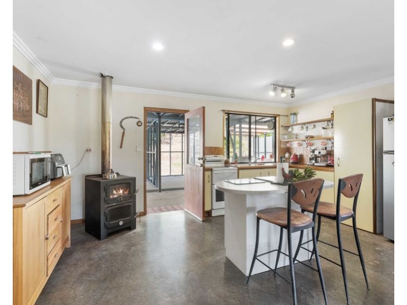 32 Bymount Road, Kilkivan QLD 4600