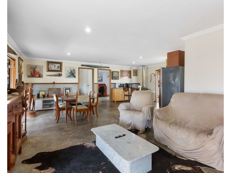 32 Bymount Road, Kilkivan QLD 4600