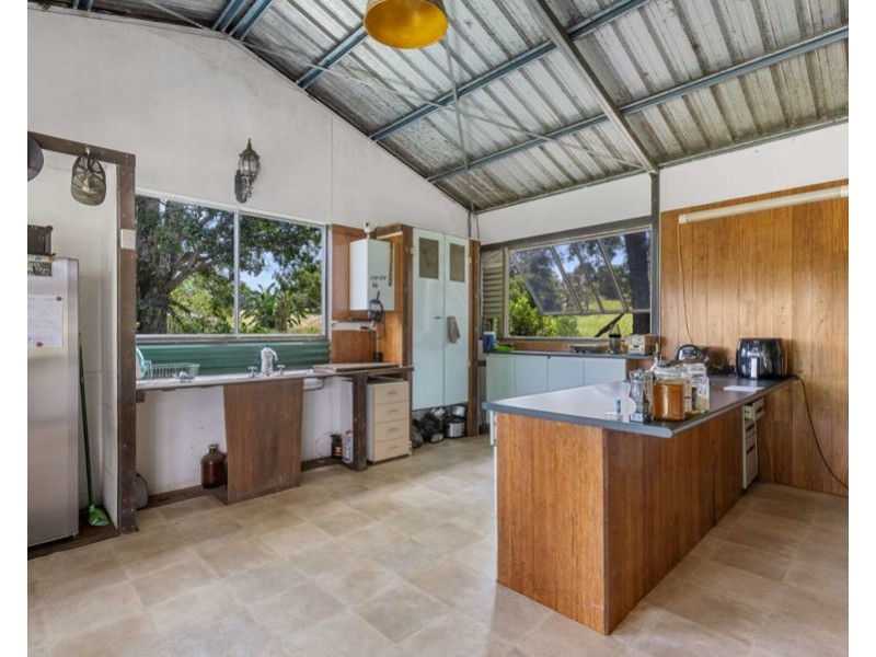 27 Tatnell Road, North Deep Creek QLD 4570