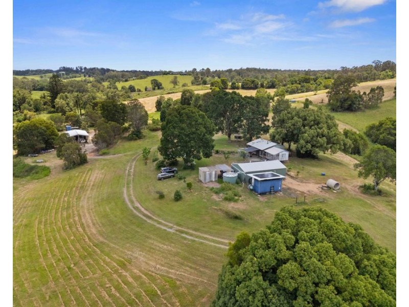 27 Tatnell Road, North Deep Creek QLD 4570