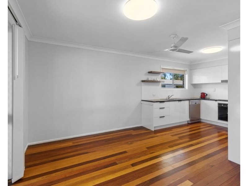 1 Justin Street, Southside QLD 4570