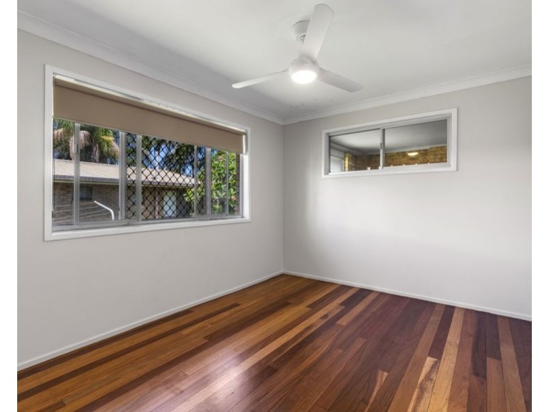 1 Justin Street, Southside QLD 4570