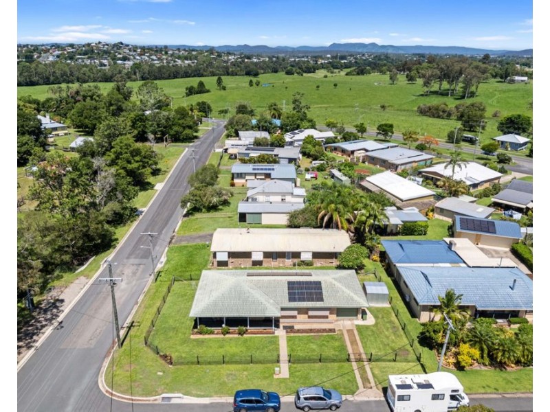 1 Justin Street, Southside QLD 4570