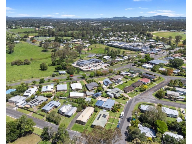 1 Justin Street, Southside QLD 4570