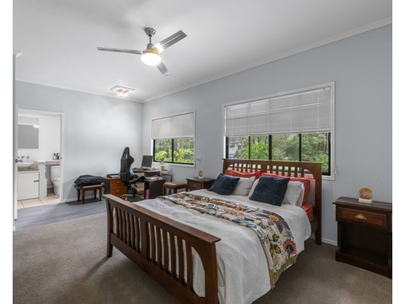 173 Arborten Road, Glenwood QLD 4570