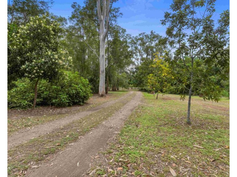 173 Arborten Road, Glenwood QLD 4570