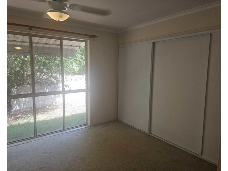 92 Groundwater Road, Southside QLD 4570